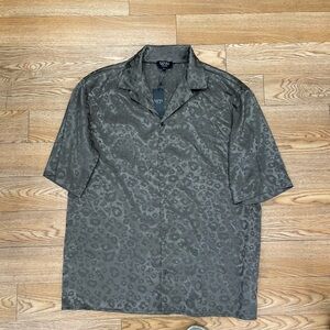 MAN by Boohoo Man grey leopard print button up shirt Size L #leopardprint